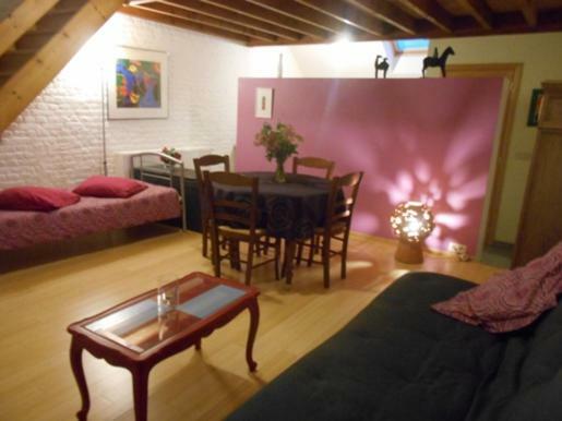 Ferme Du Pont De Bois - Le Fenil Apartman Thuin Kültér fotó